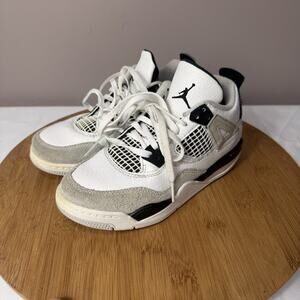 Nike Air Jordan 4 Retro Military Black Pre School Size 13.5 Youth